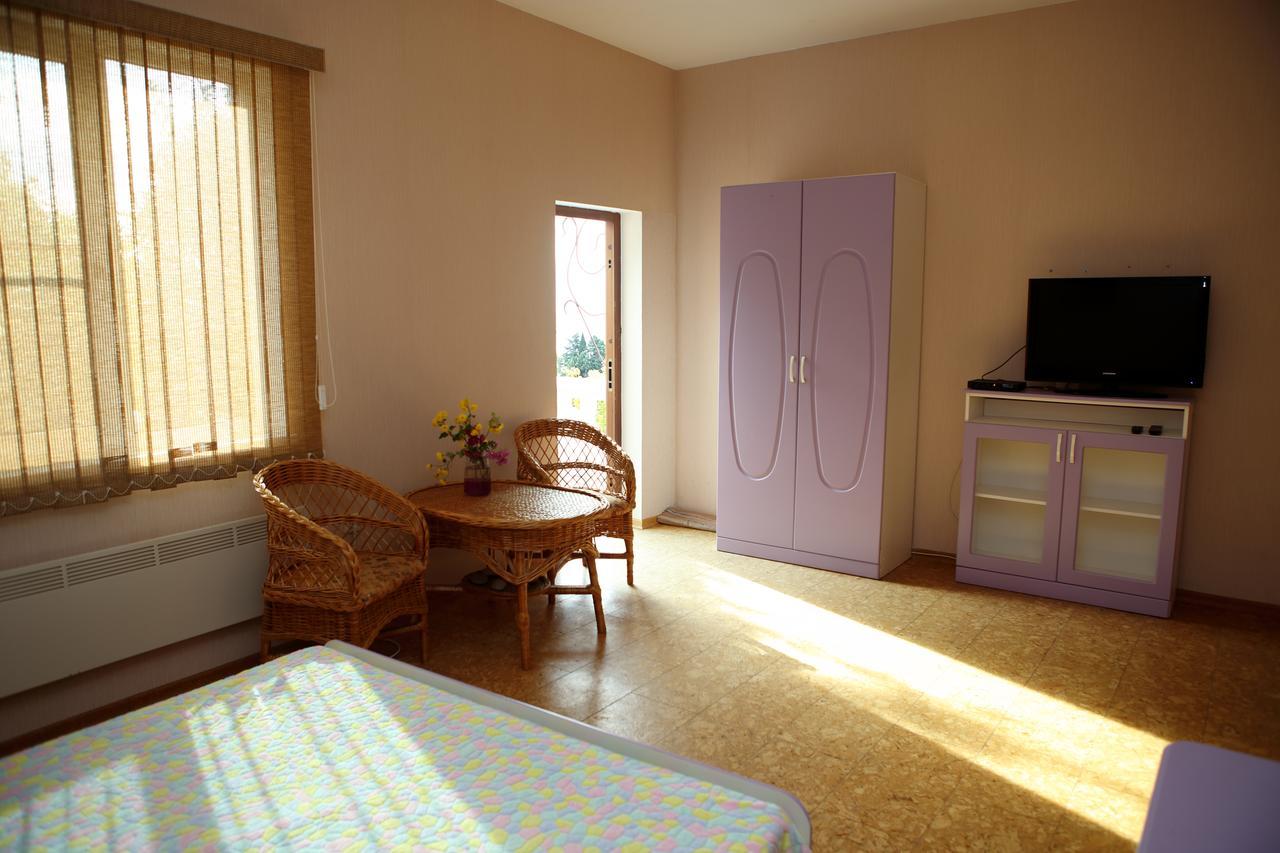 Mamzyshkha Guest House Gagra Exterior photo